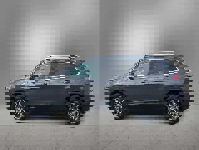 Used 2019 Jeep Cherokee Latitude Plus image 5