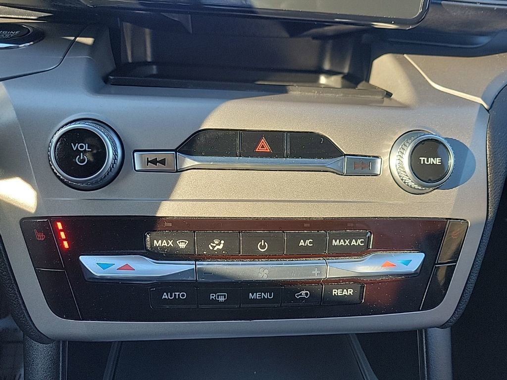 Certified 2023 Ford Explorer XLT w/ Class IV Trailer Tow Package image 23