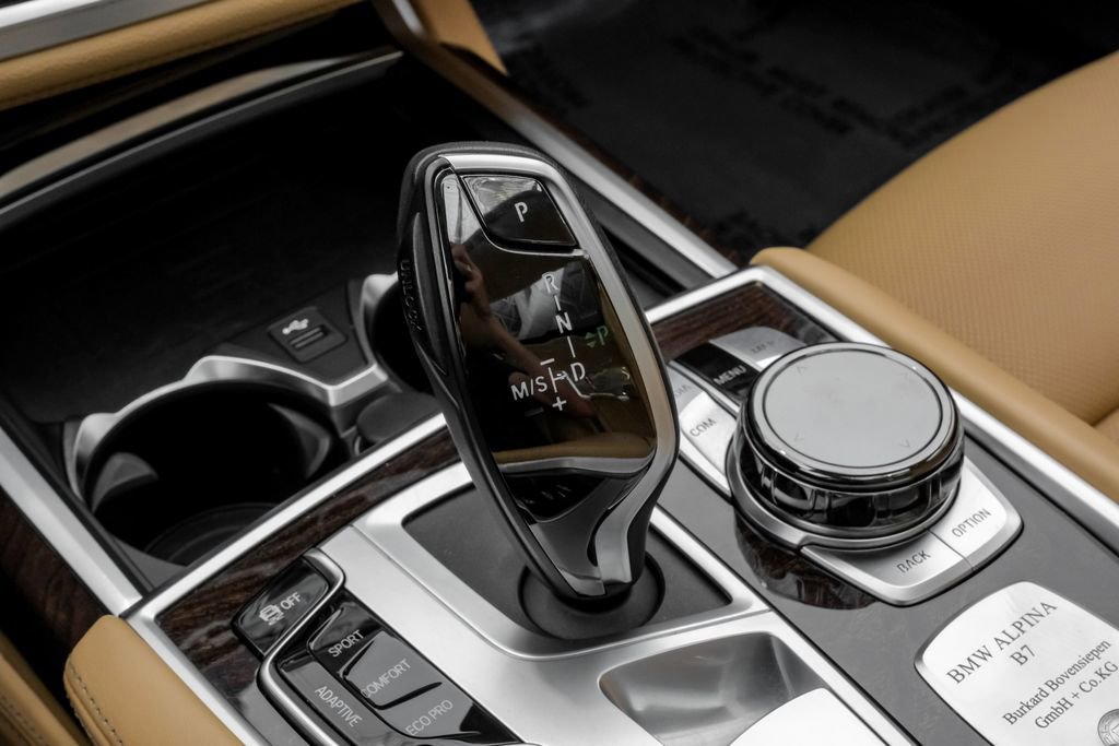 Used 2020 BMW ALPINA B7 xDrive image 25