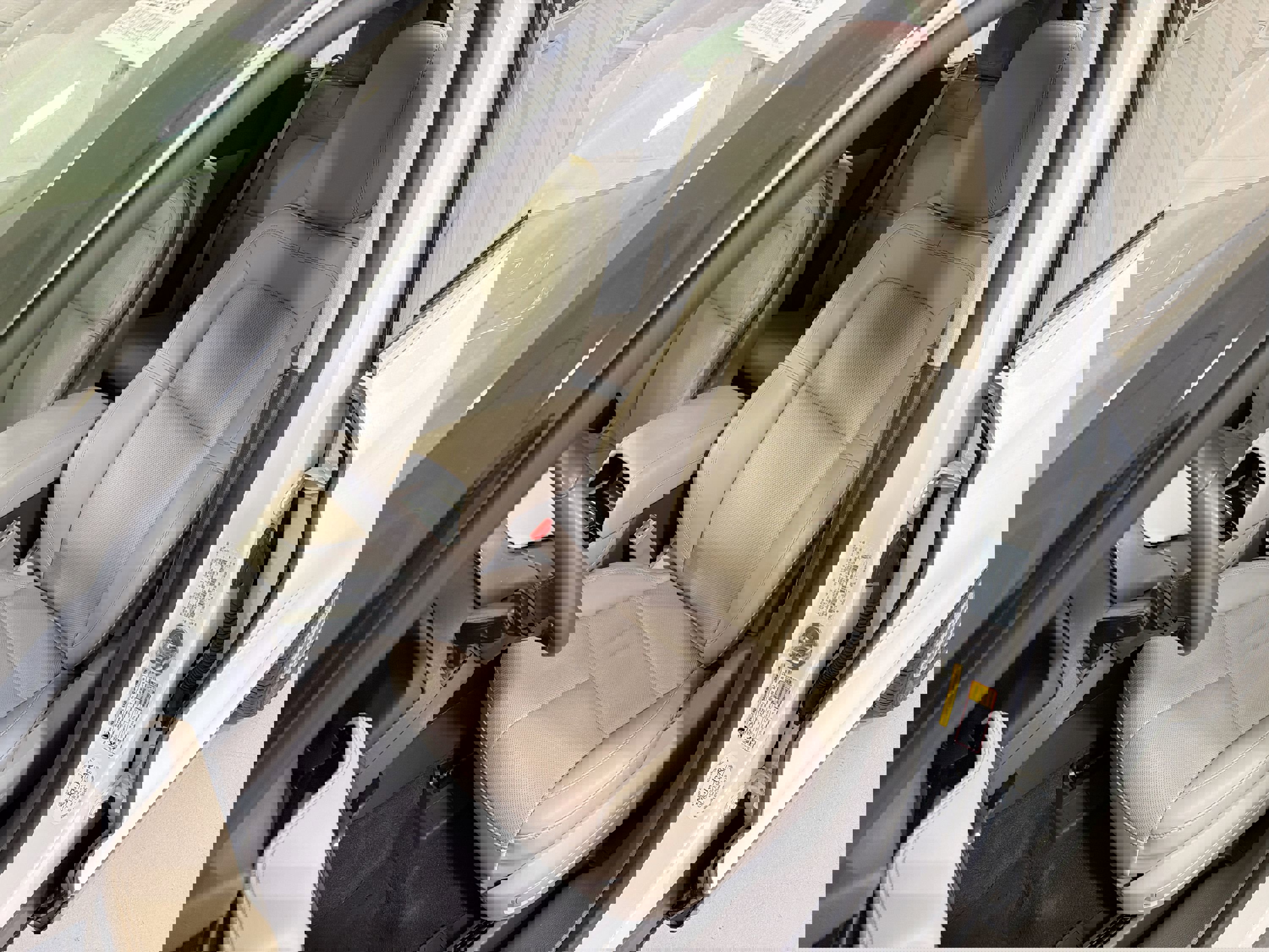 Used 2024 Lincoln Corsair Reserve image 10