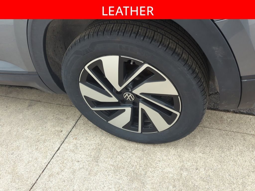 Used 2025 Volkswagen Atlas SE image 5