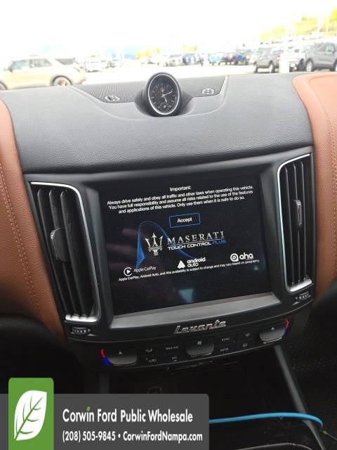 Used 2017 Maserati Levante S AWD/4WD image 11