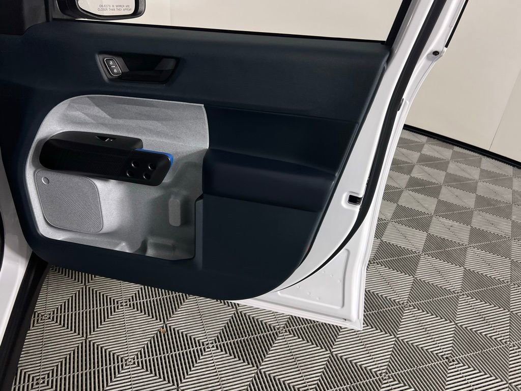 Used 2025 Ford Maverick XLT w/ Equipment Group 302A image 28