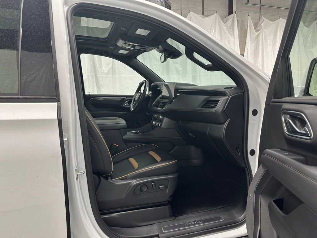 Used 2024 GMC Yukon AT4 w/ AT4 Premium Package image 58