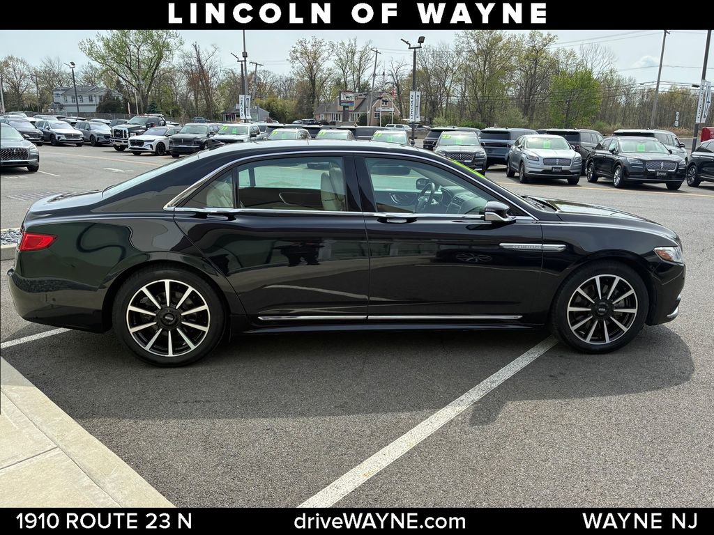 Certified 2020 Lincoln Continental Reserve AWD/4WD image 9
