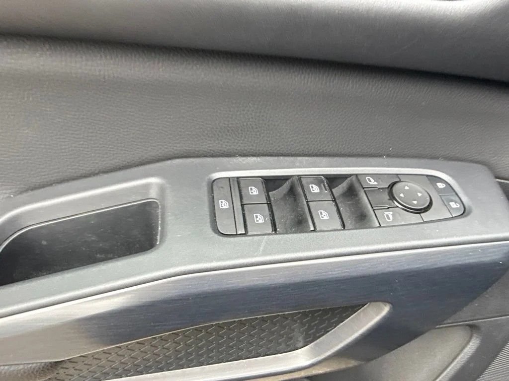 Used 2025 Nissan Pathfinder Rock Creek AWD/4WD image 20