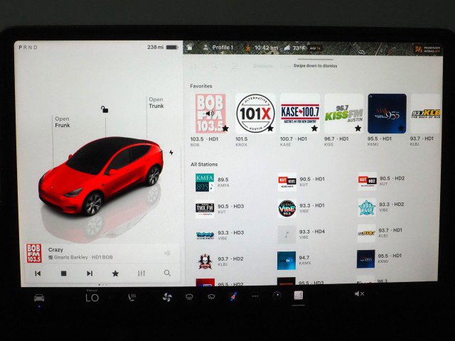 Used 2023 Tesla Model Y Long Range image 29