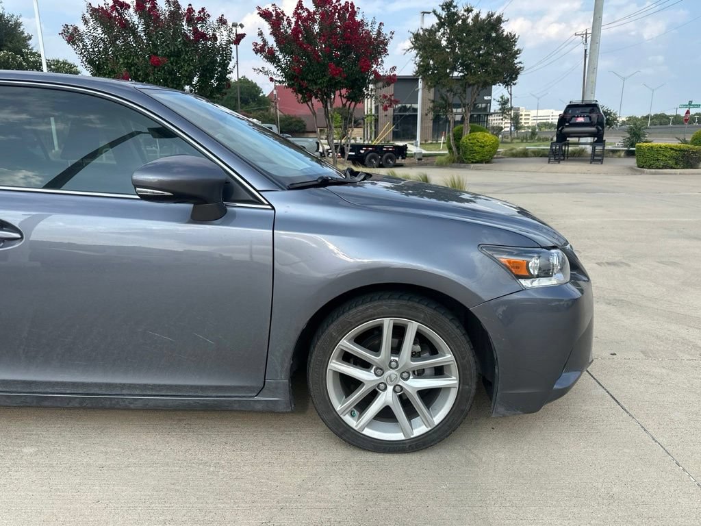 Used 2017 Lexus CT 200h w/ Accessory Package 2 FWD image 11