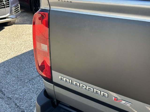 Used 2018 Chevrolet Colorado LT AWD/4WD image 30