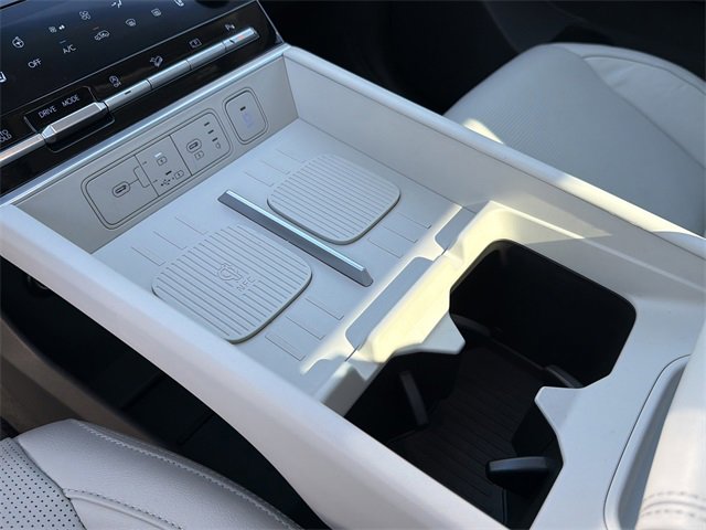 Certified 2024 Hyundai Santa Fe Limited image 32