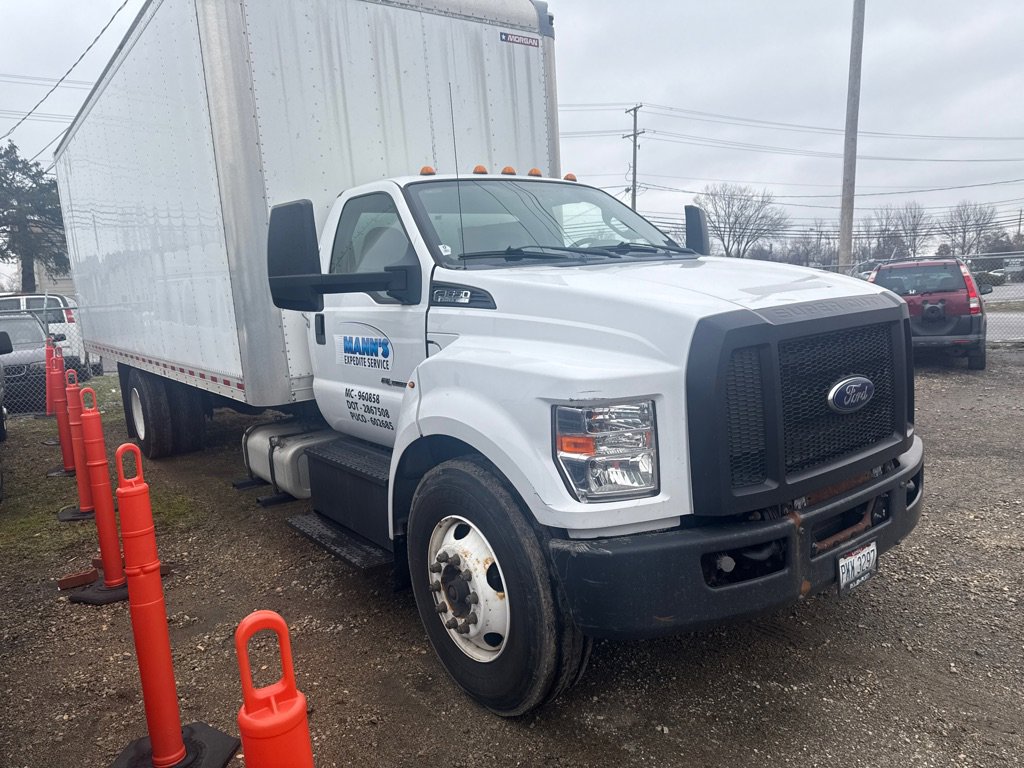 Used 2019 Ford F650 2WD Regular Cab Super Duty image 2
