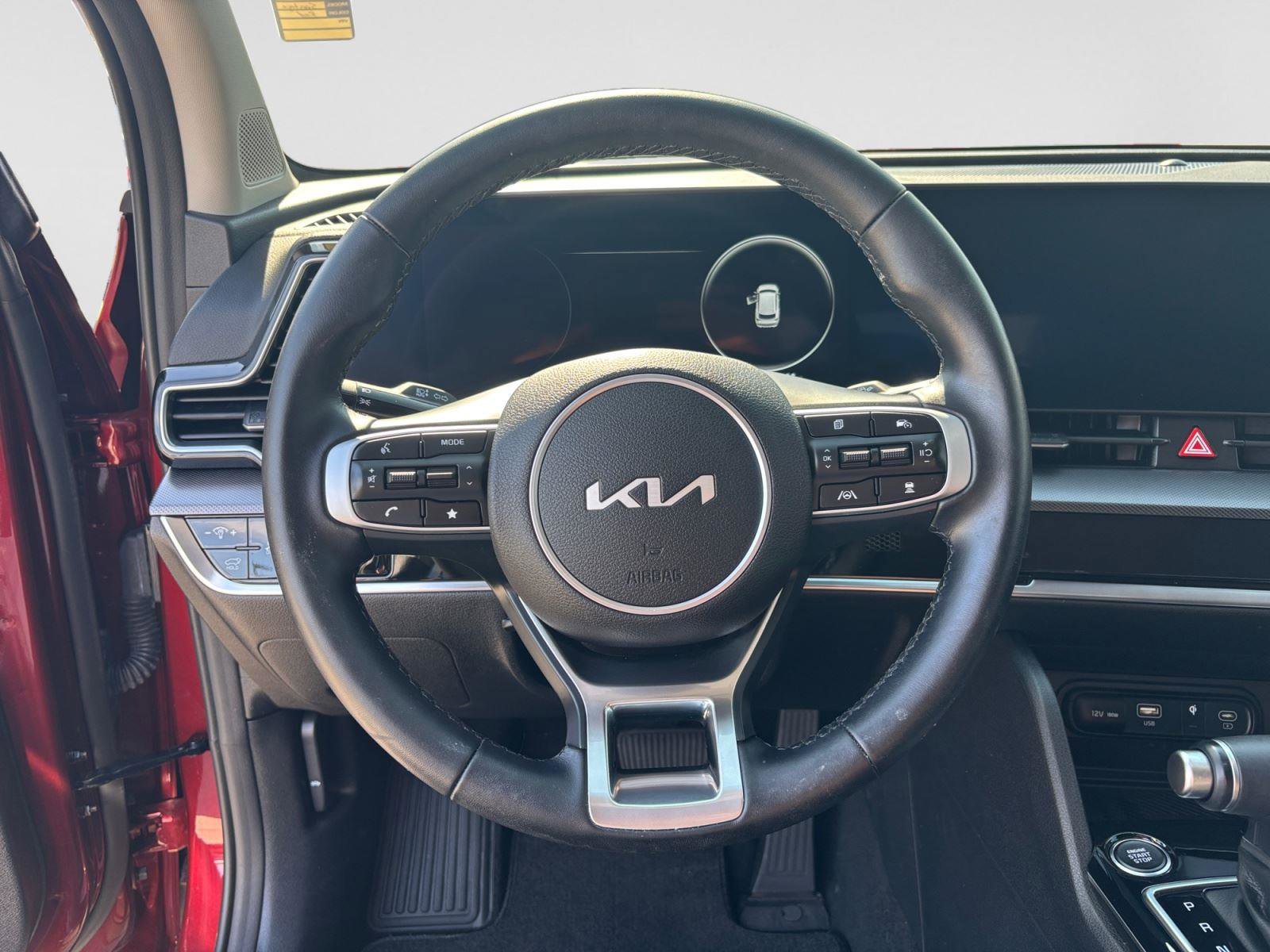 Used 2025 Kia Sportage SX FWD image 11