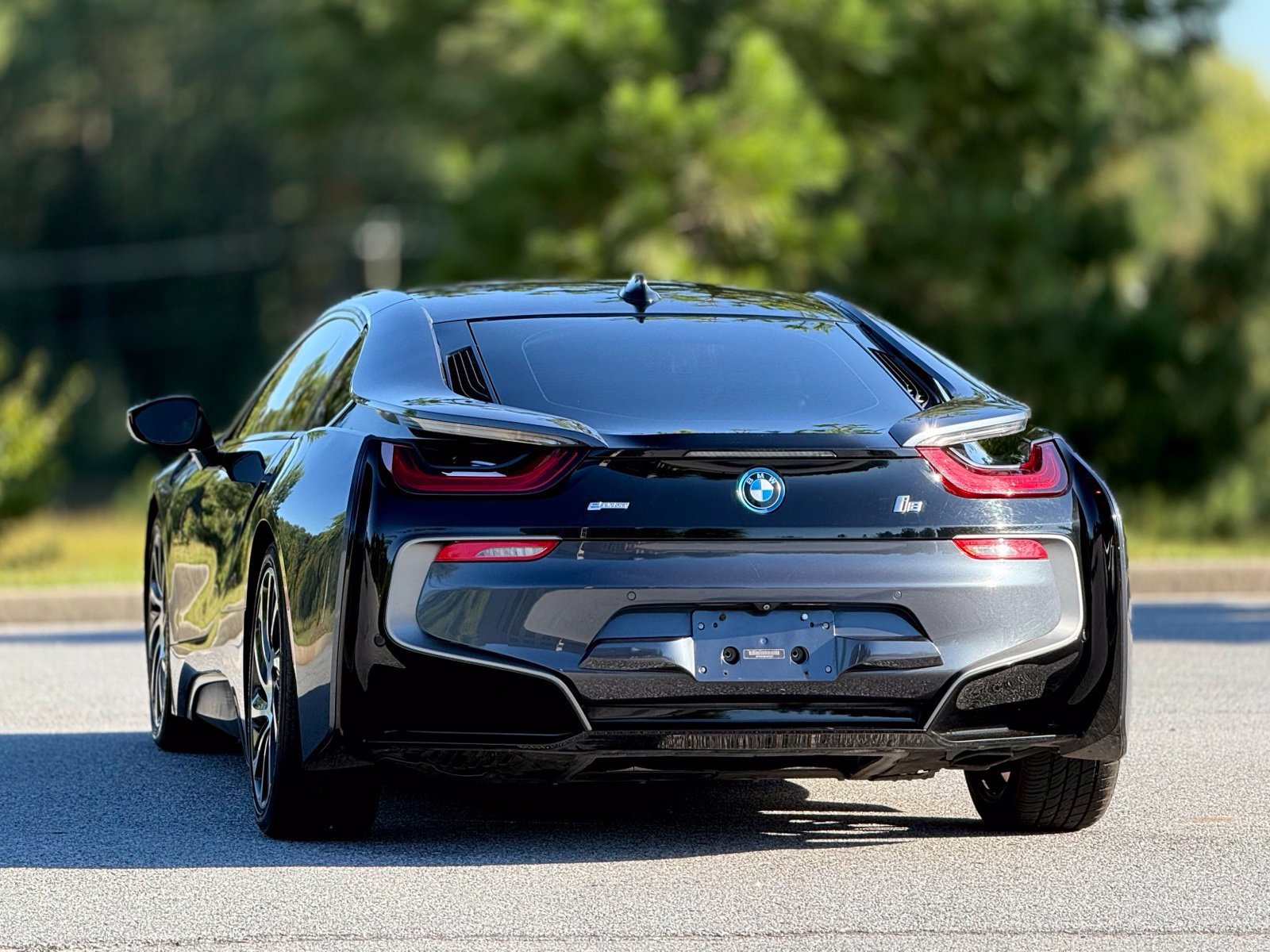 Used 2017 BMW i8 AWD/4WD image 5