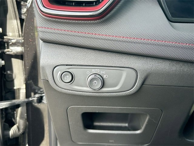 Used 2025 Chevrolet TrailBlazer RS w/ Convenience Package image 17