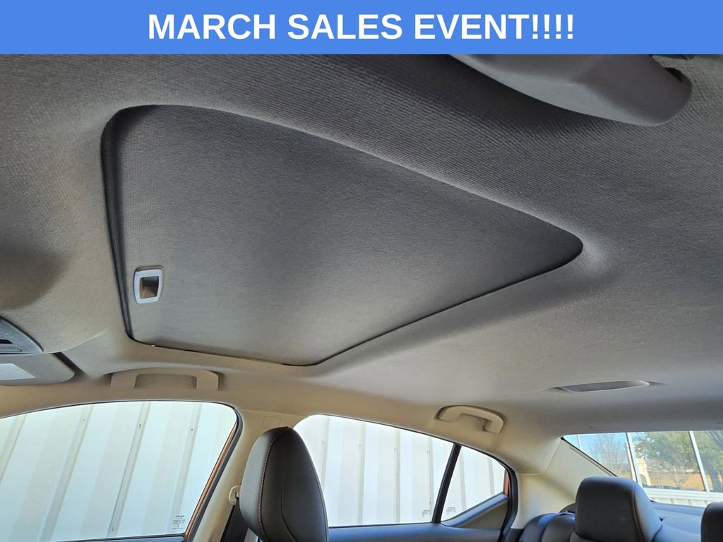 Used 2024 Nissan Sentra SR w/ SR Premium Package image 9