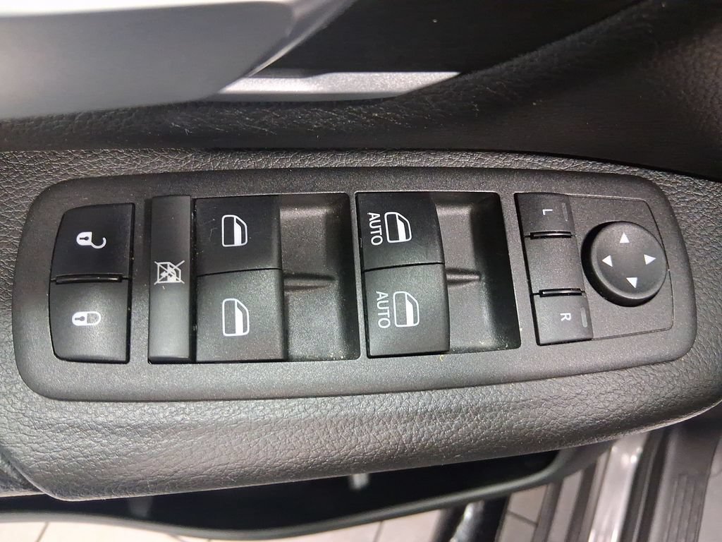Used 2023 RAM 1500 Big Horn AWD/4WD image 13