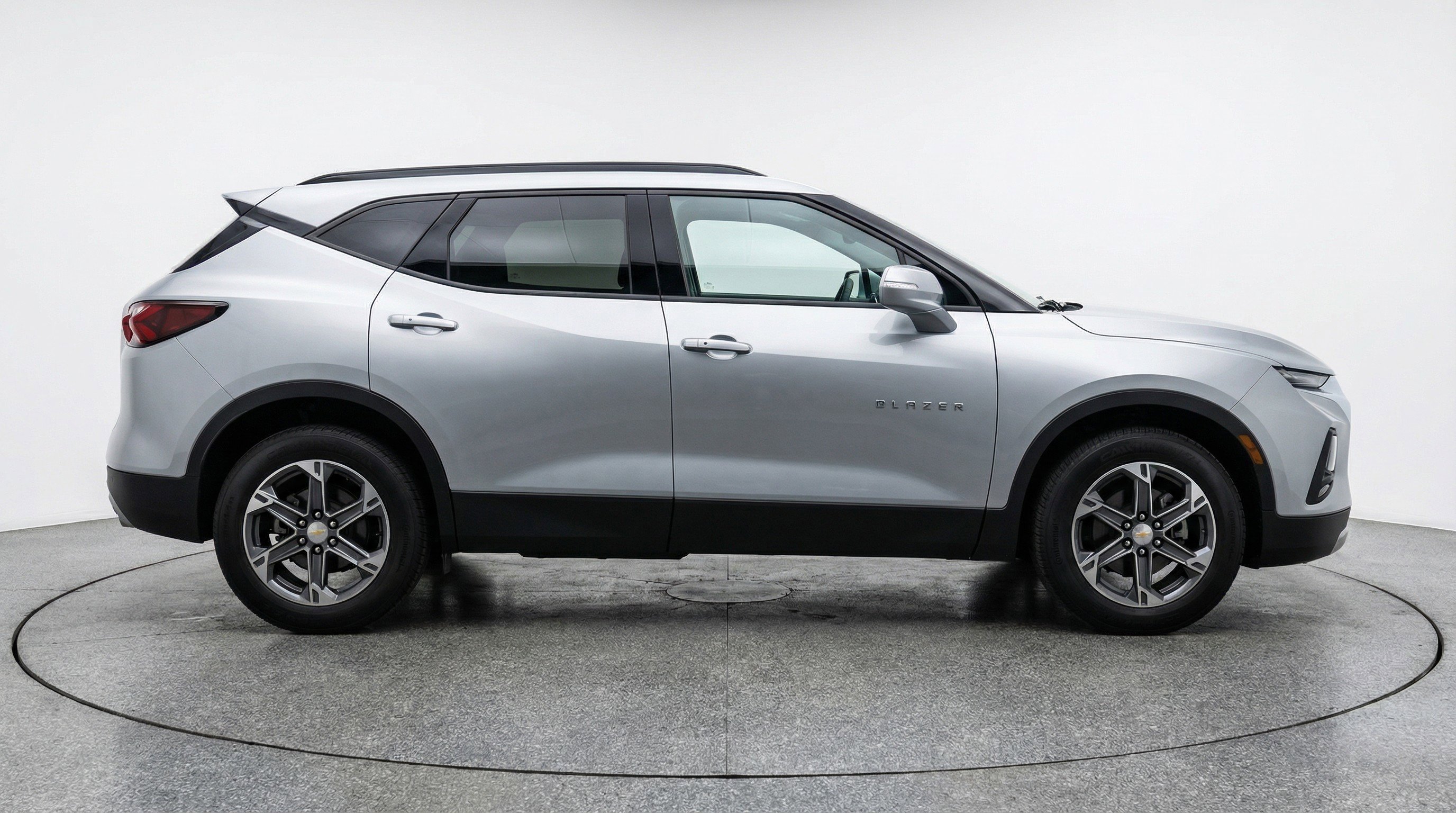 Used 2025 Chevrolet Blazer LT image 11