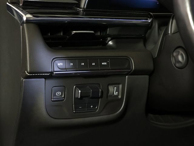 Used 2022 Cadillac Escalade Sport w/ Heavy-Duty Trailer Package AWD/4WD image 28