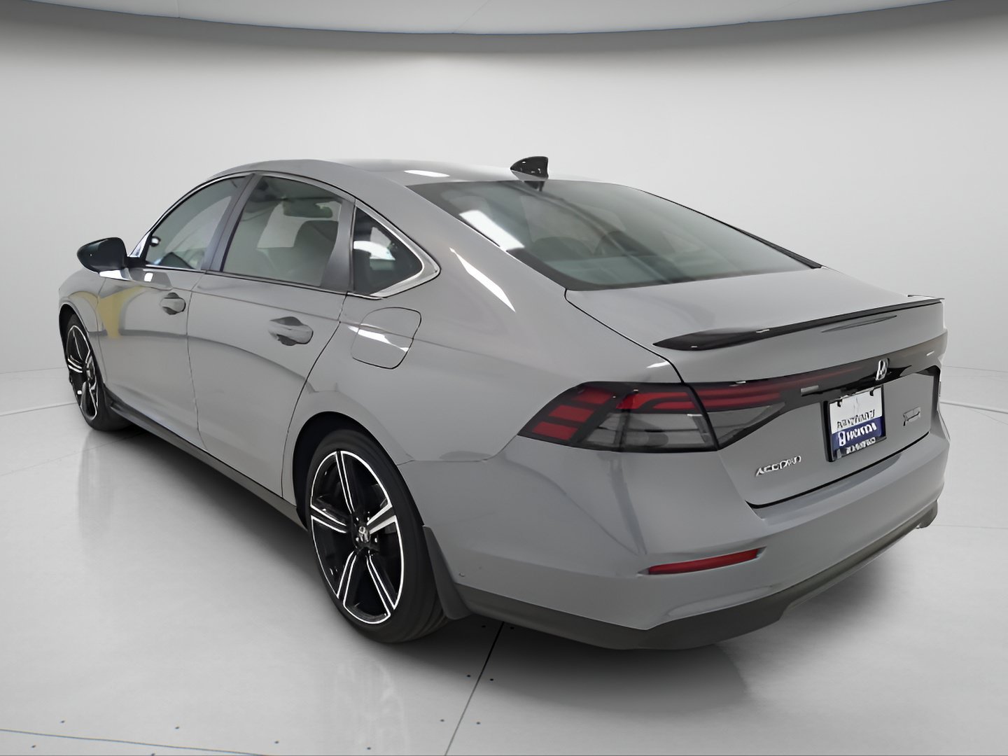 Used 2024 Honda Accord Sport image 5