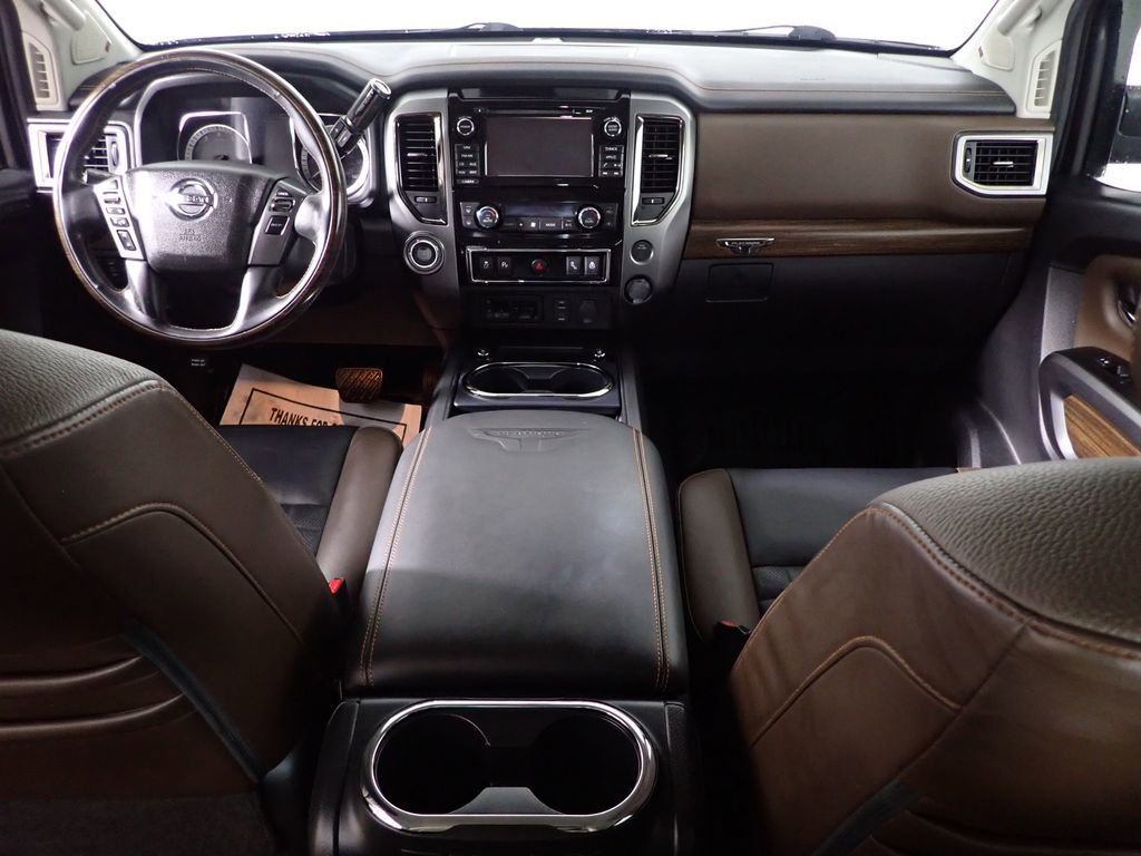 Used 2017 Nissan Titan Platinum Reserve RWD image 33