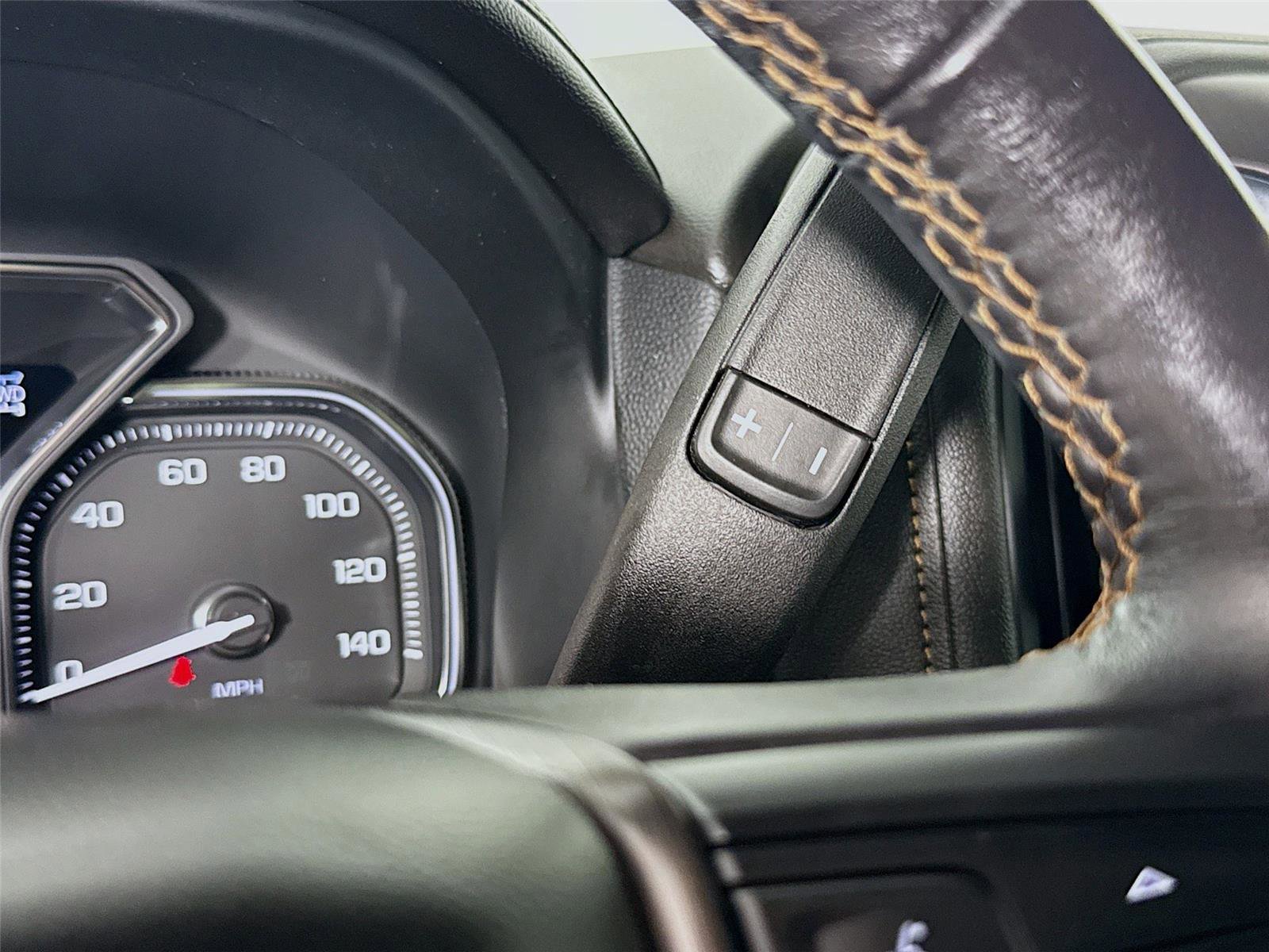 Used 2022 GMC Sierra 2500 AT4 w/ AT4 Premium Plus Package AWD/4WD image 18