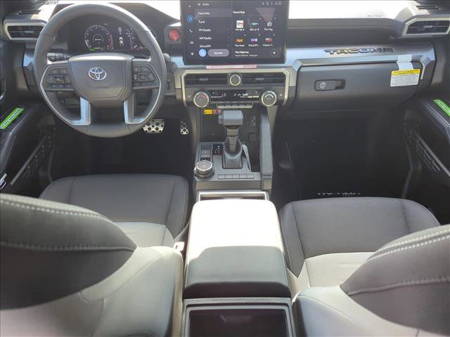 Used 2025 Toyota Tacoma TRD Sport w/ TRD Sport Upgrade Package image 15