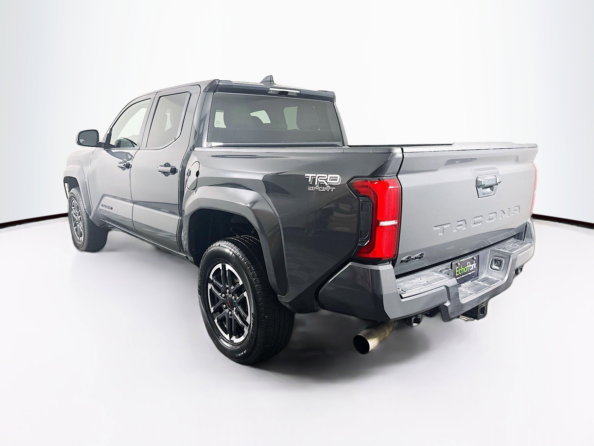 Used 2025 Toyota Tacoma TRD Sport image 5