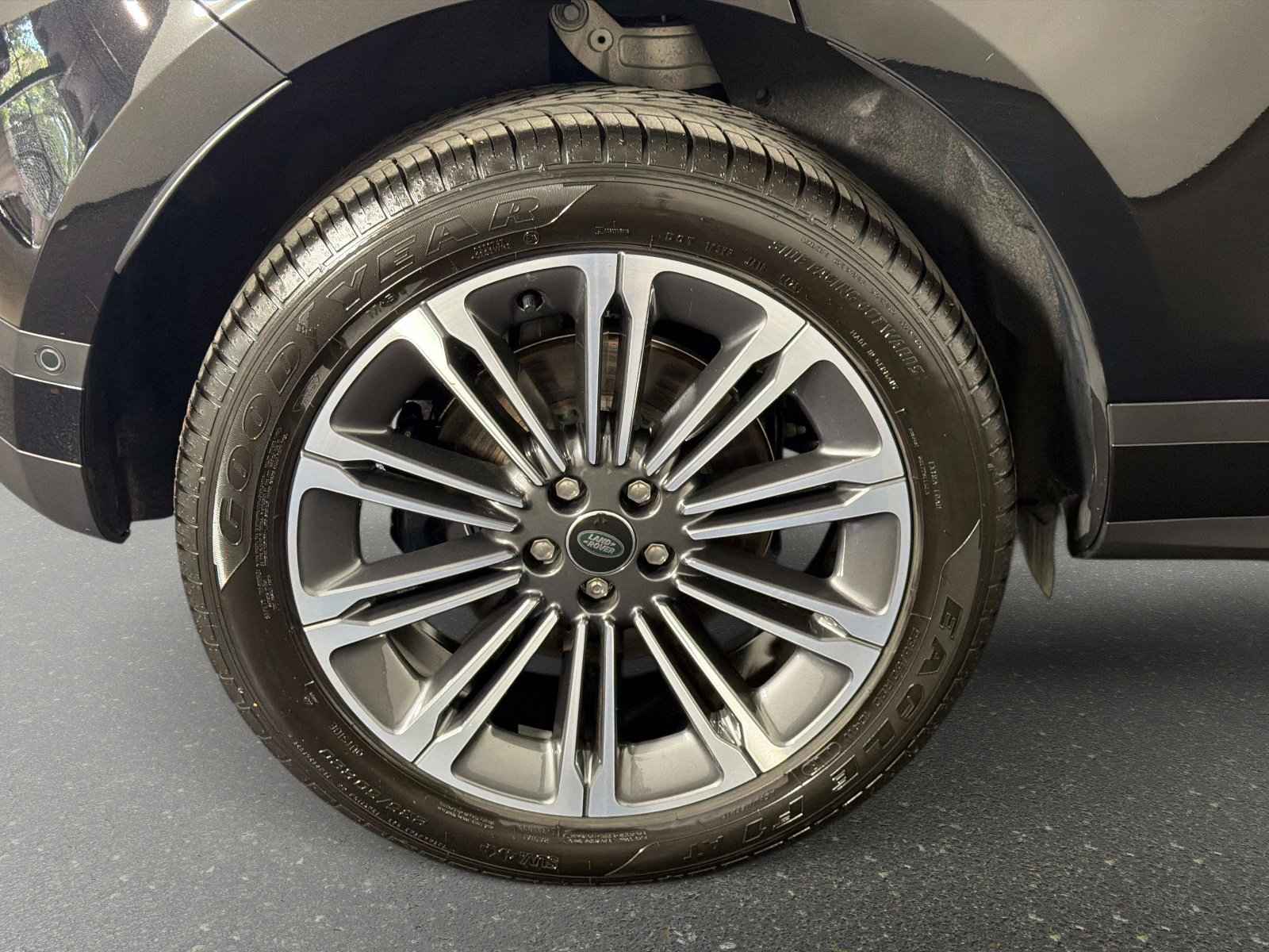 Used 2026 Land Rover Range Rover Evoque S image 17