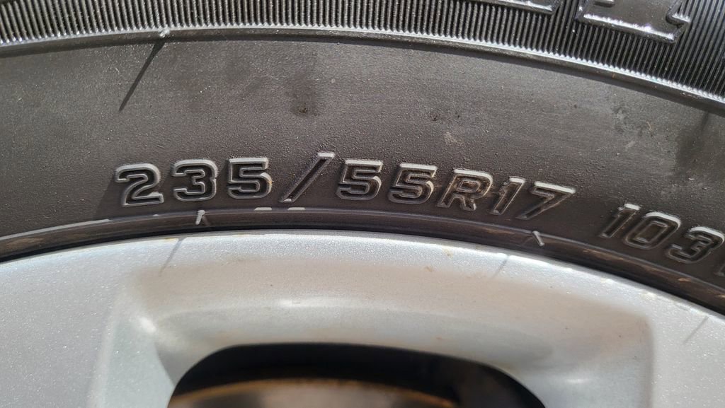 Used 2018 Ford Escape SE w/ SE Sync 3 Package image 15