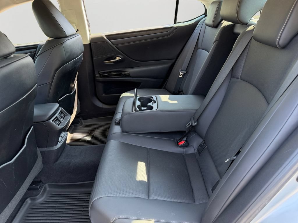 Used 2022 Lexus ES 350 w/ Premium Package FWD image 11