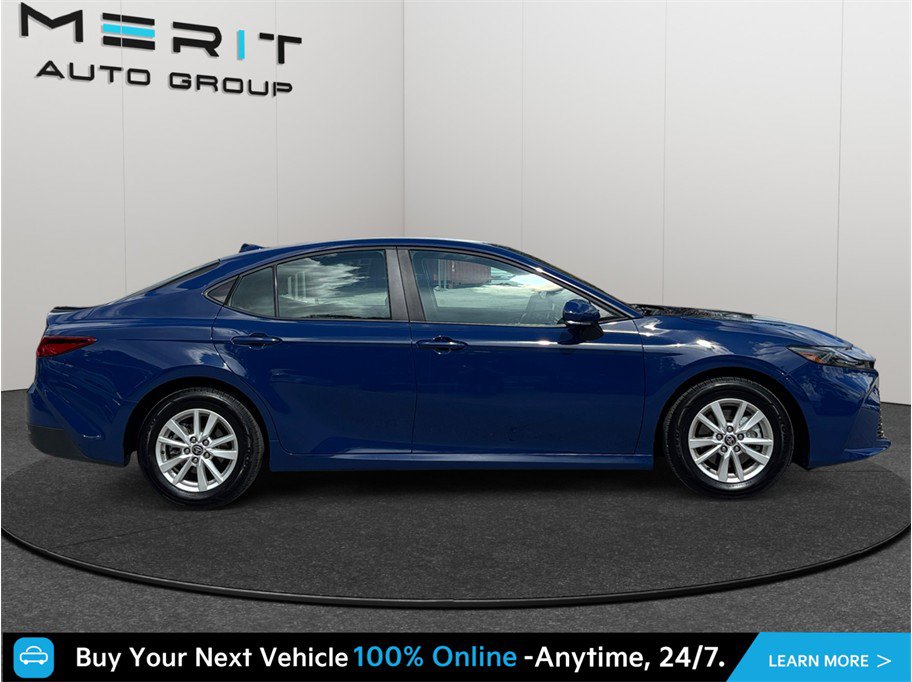 Used 2025 Toyota Camry LE w/ Convenience Package FWD image 10