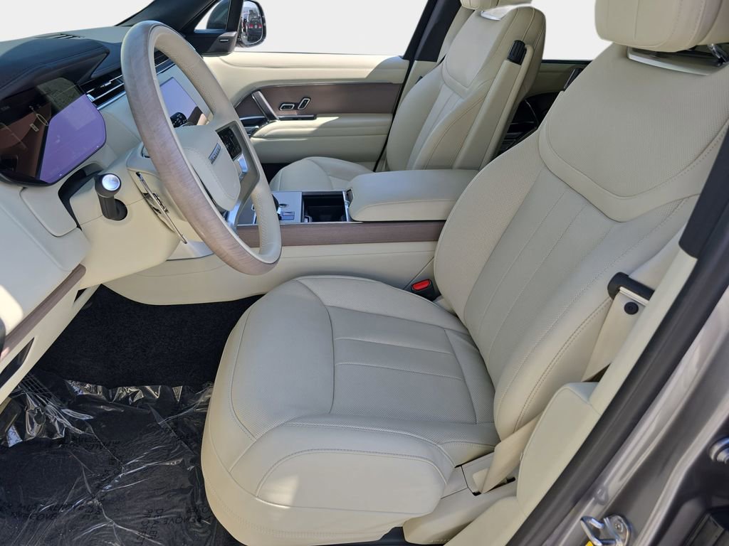 Certified 2024 Land Rover Range Rover SE AWD/4WD image 16