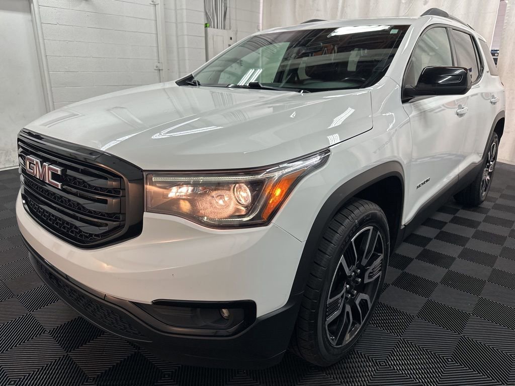 Used 2019 GMC Acadia SLT w/ Black Edition image 4