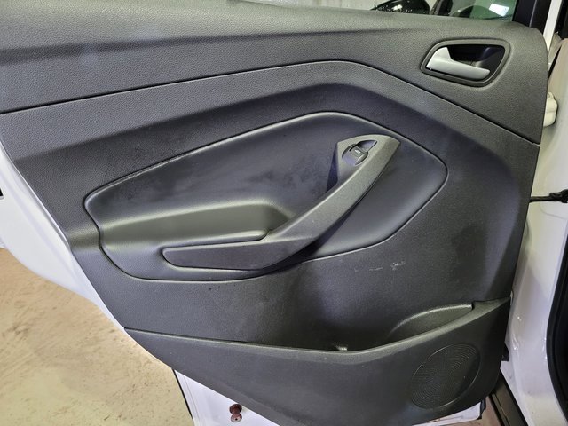 Used 2018 Ford Escape SE w/ SE SYNC Package image 48