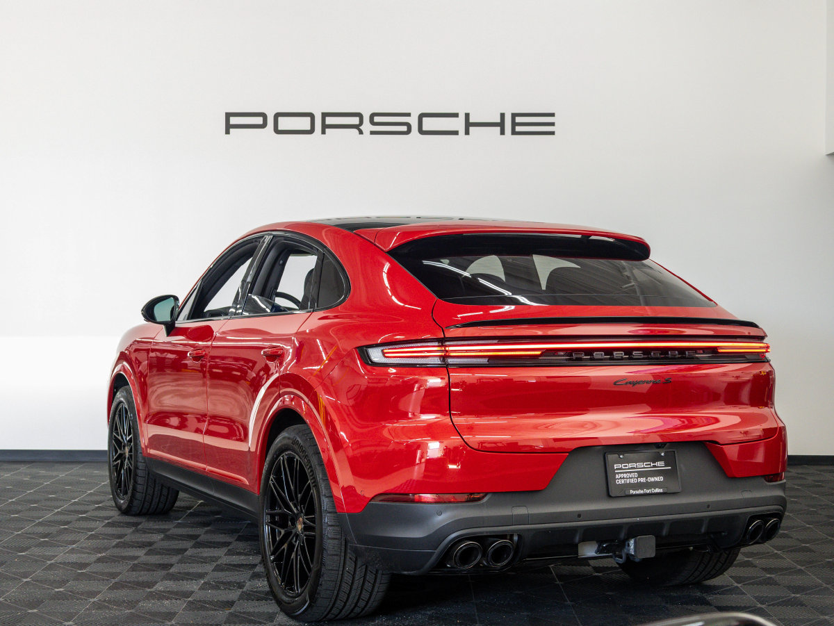 Certified 2026 Porsche Cayenne S AWD/4WD image 3