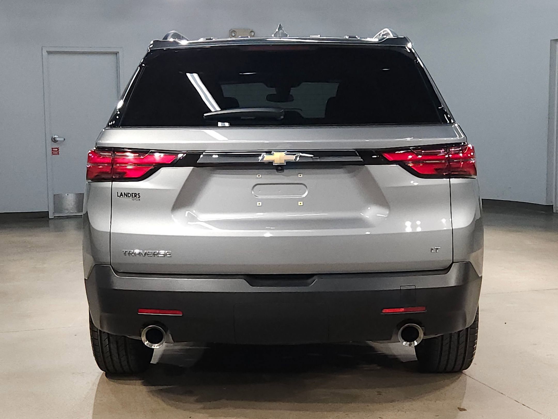 Used 2023 Chevrolet Traverse LT image 6