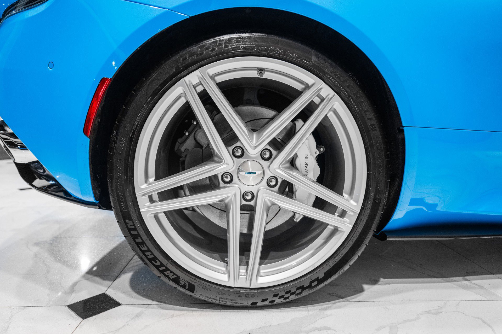 New 2025 Aston Martin DB12 Convertible image 48