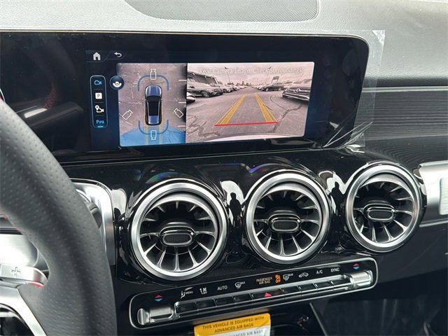 New 2026 Mercedes-Benz GLB 250 image 18