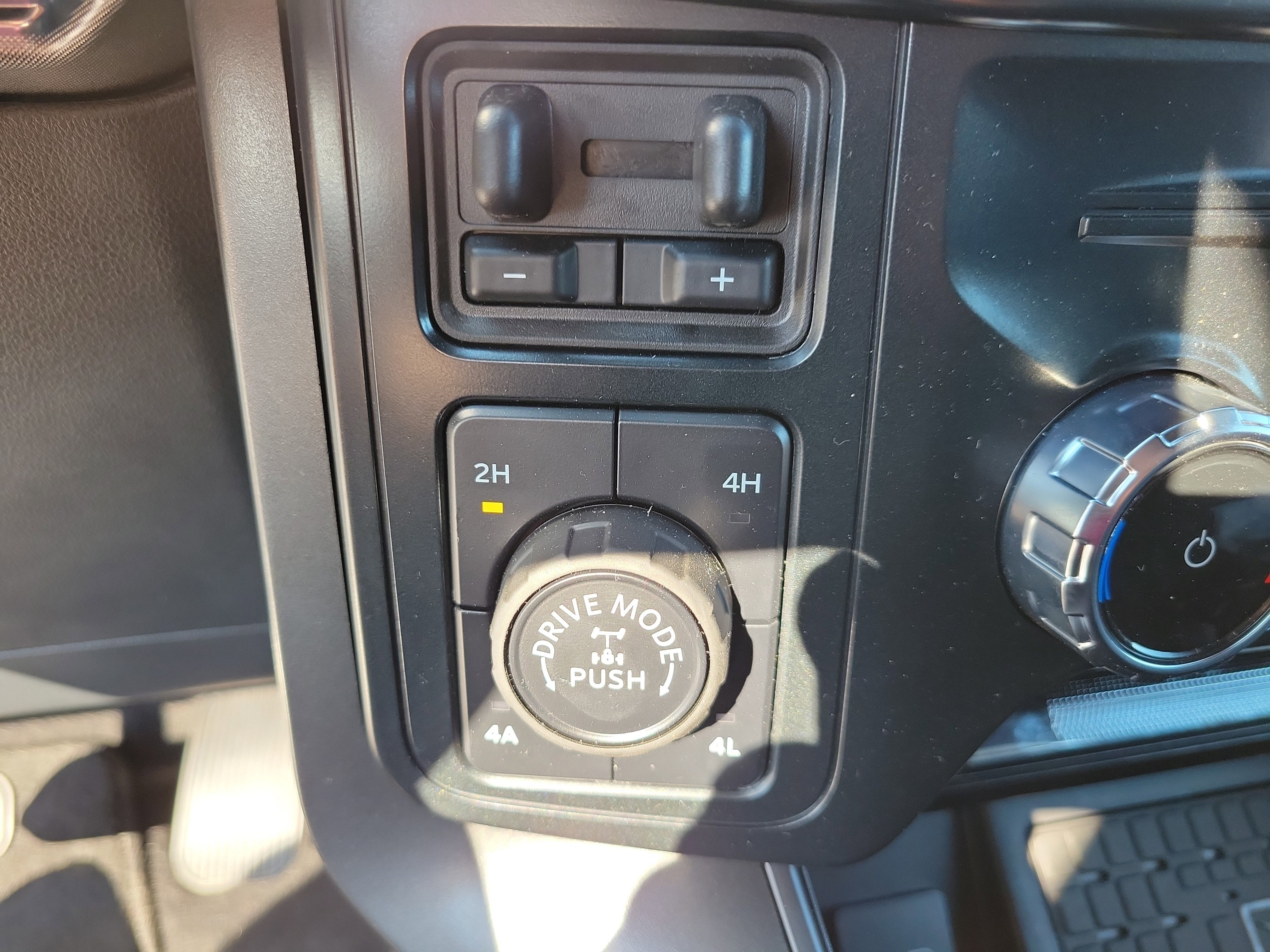 Used 2025 Ford F150 Tremor w/ Equipment Group 402A High image 28