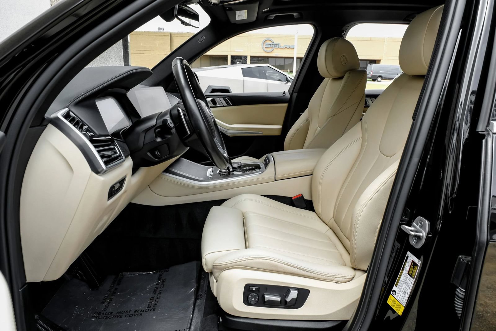 Used 2022 BMW X5 sDrive40i w/ Parking Assistance Package RWD image 3