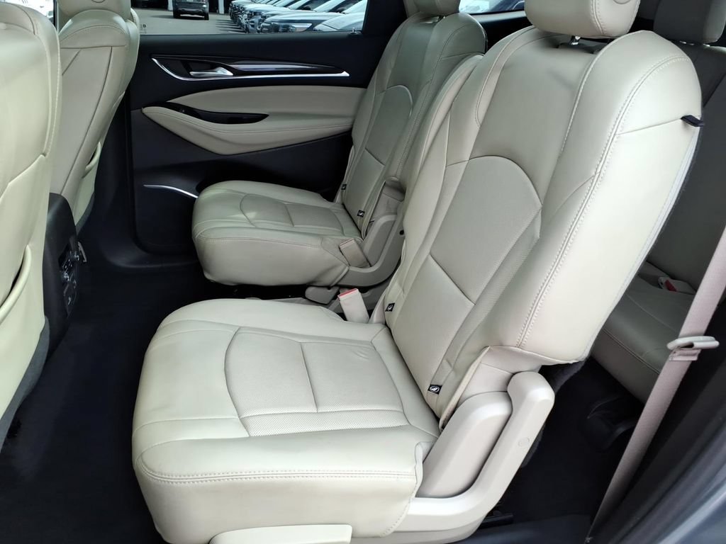 Used 2018 Buick Enclave Premium AWD/4WD image 15