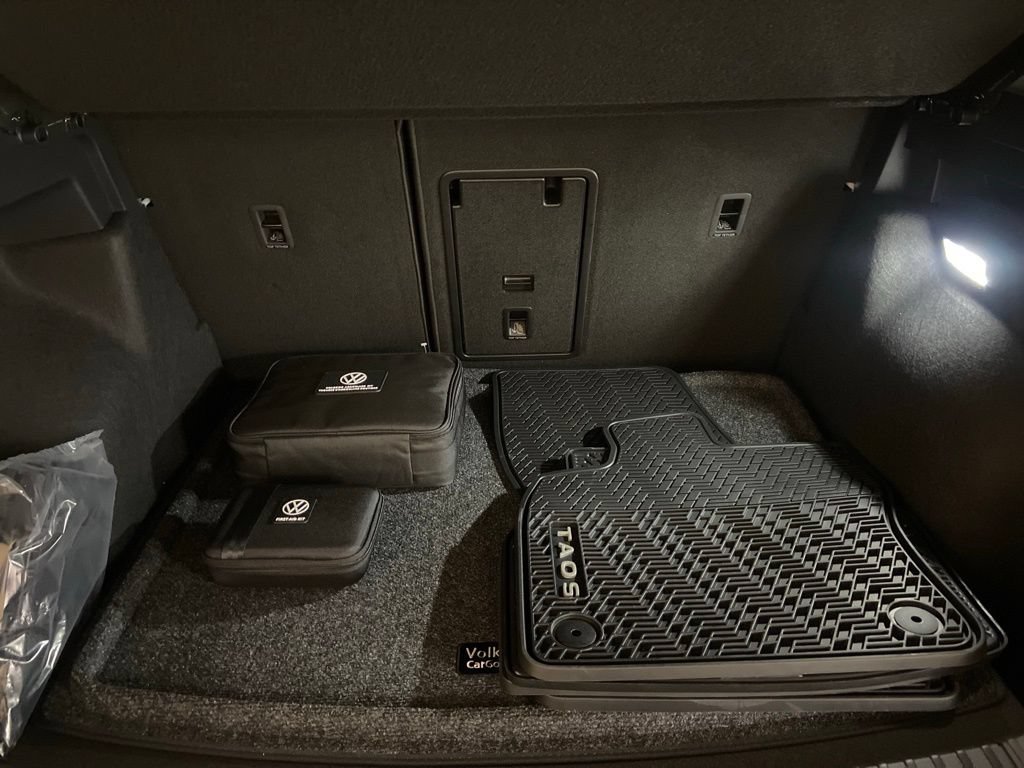 New 2026 Volkswagen Taos SE AWD/4WD image 6