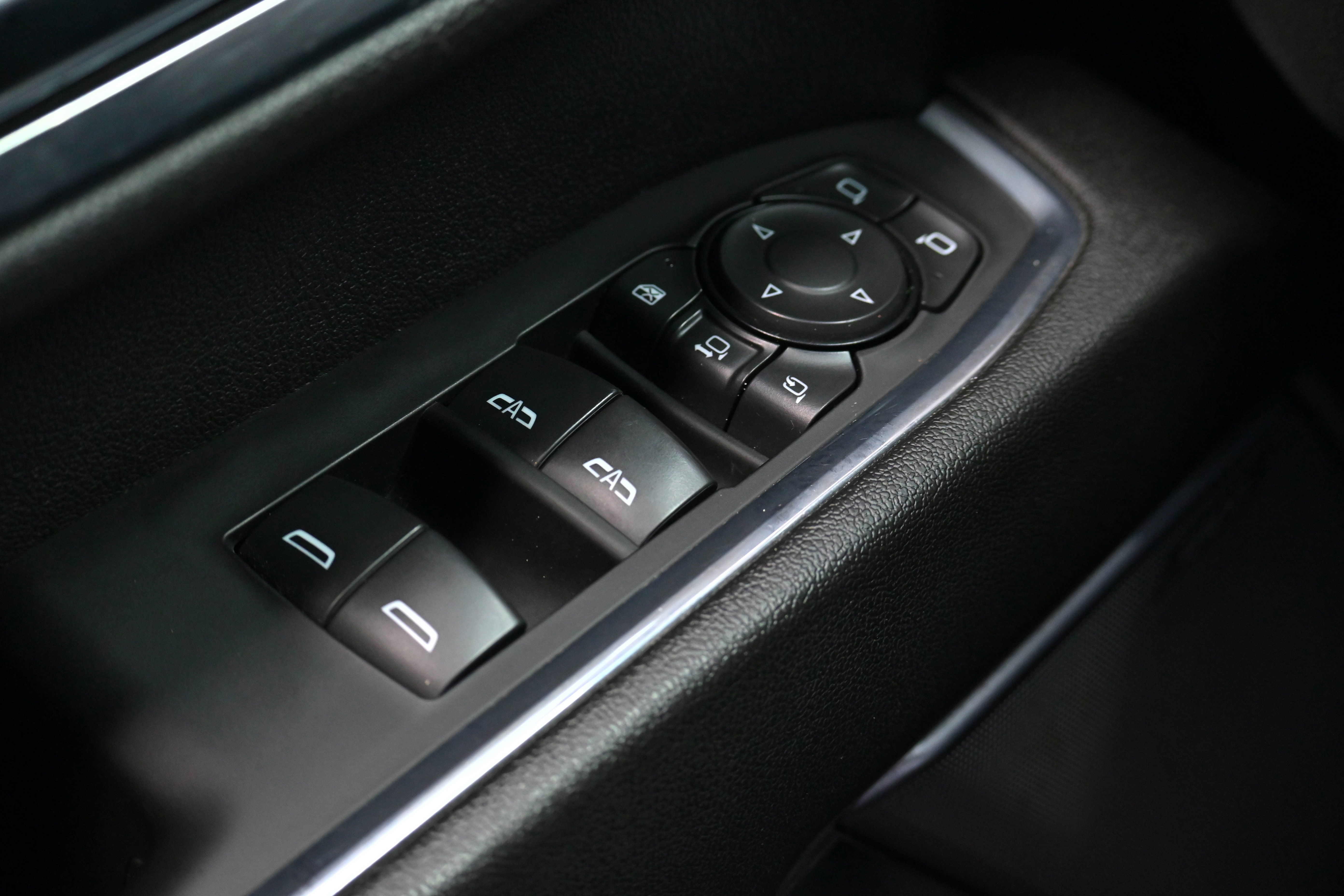 Used 2024 Chevrolet Silverado 2500 High Country w/ High Country Premium Package image 23