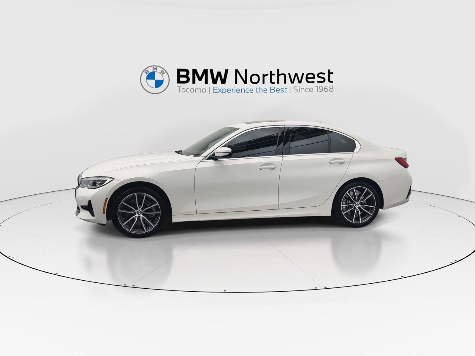 Used 2021 BMW 330i xDrive Sedan w/ Convenience Package AWD/4WD image 10