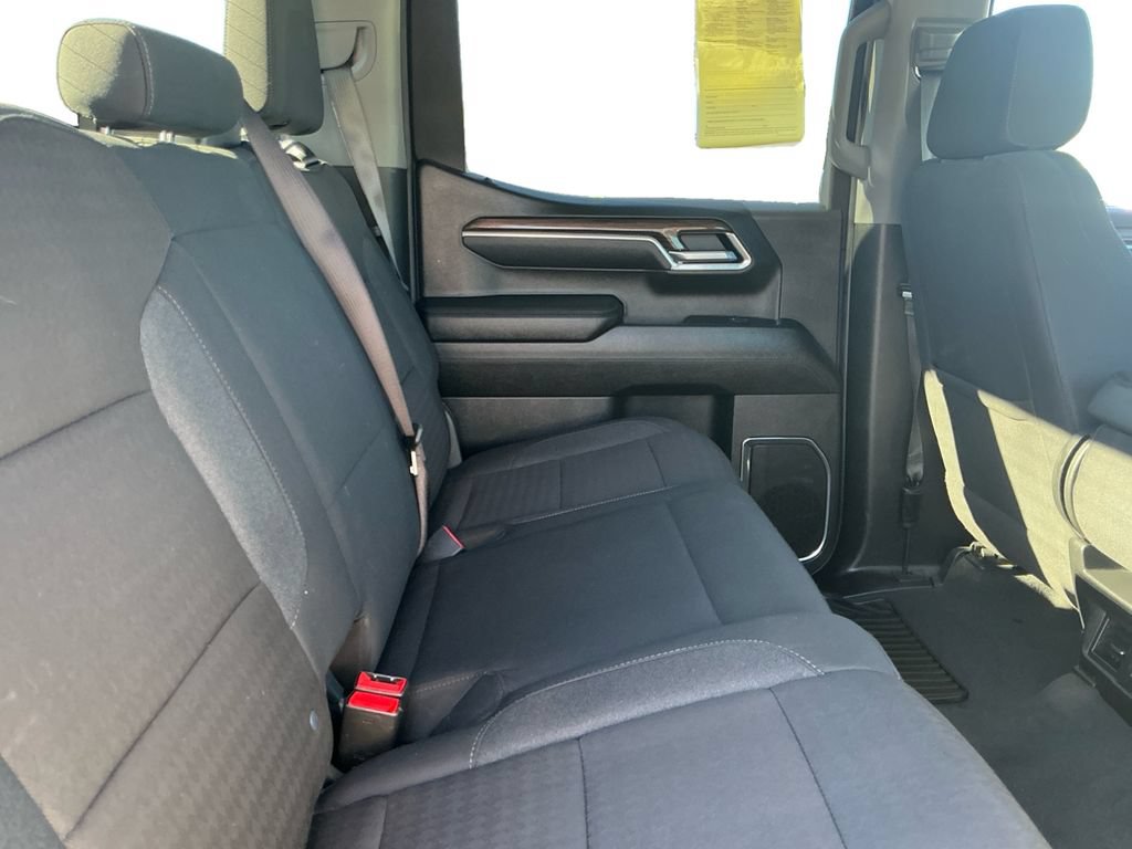 Used 2025 Chevrolet Silverado 1500 LT AWD/4WD image 19