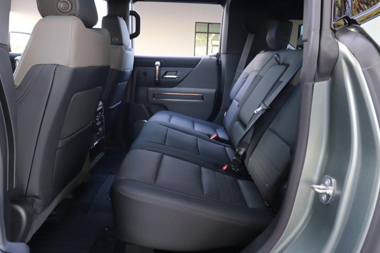 Used 2024 GMC Hummer EV 3X AWD/4WD image 38