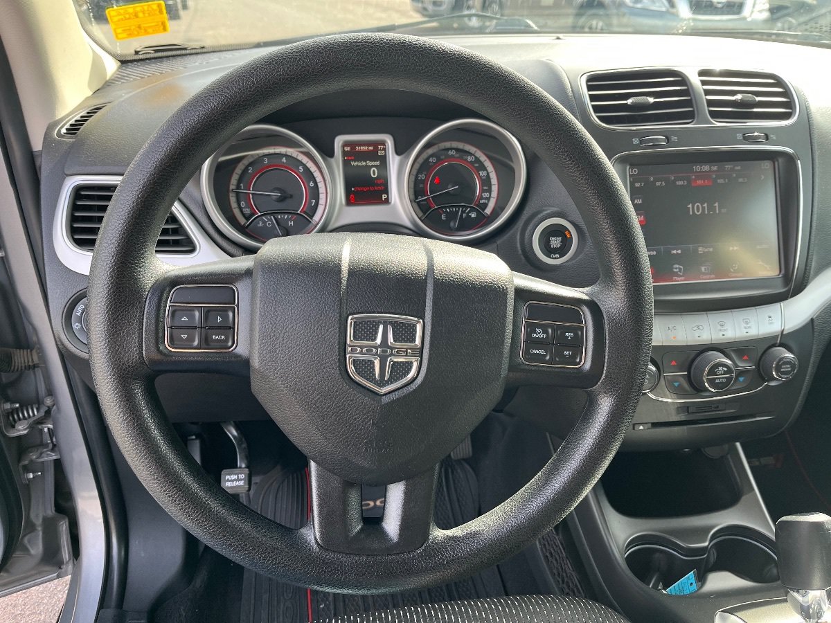 Used 2019 Dodge Journey SE FWD image 10
