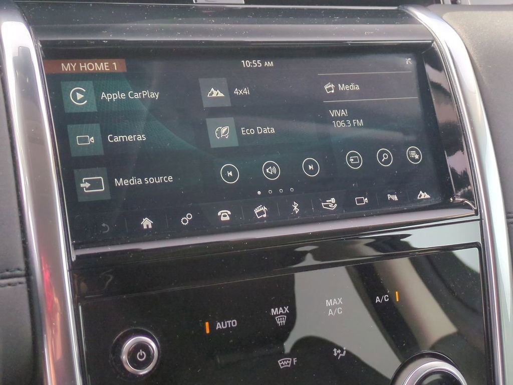 Used 2020 Land Rover Discovery Sport image 18