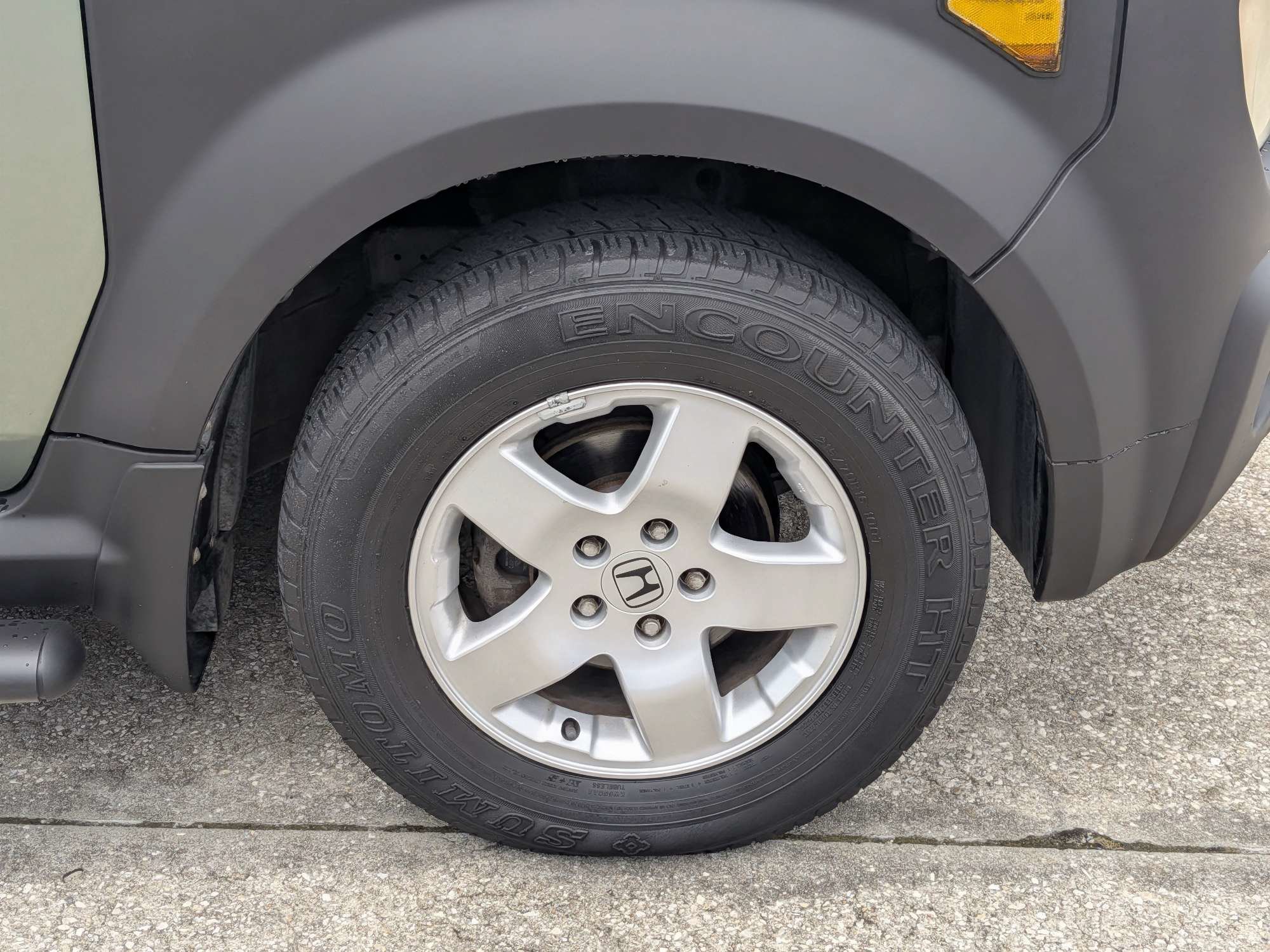Used 2005 Honda Element EX image 12