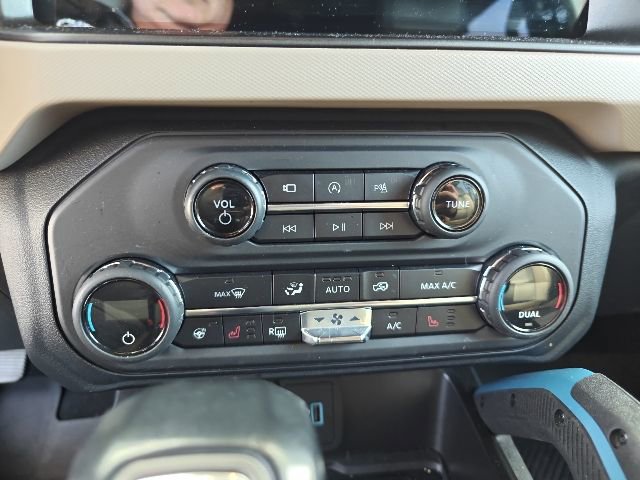 Certified 2021 Ford Bronco Wildtrak image 11